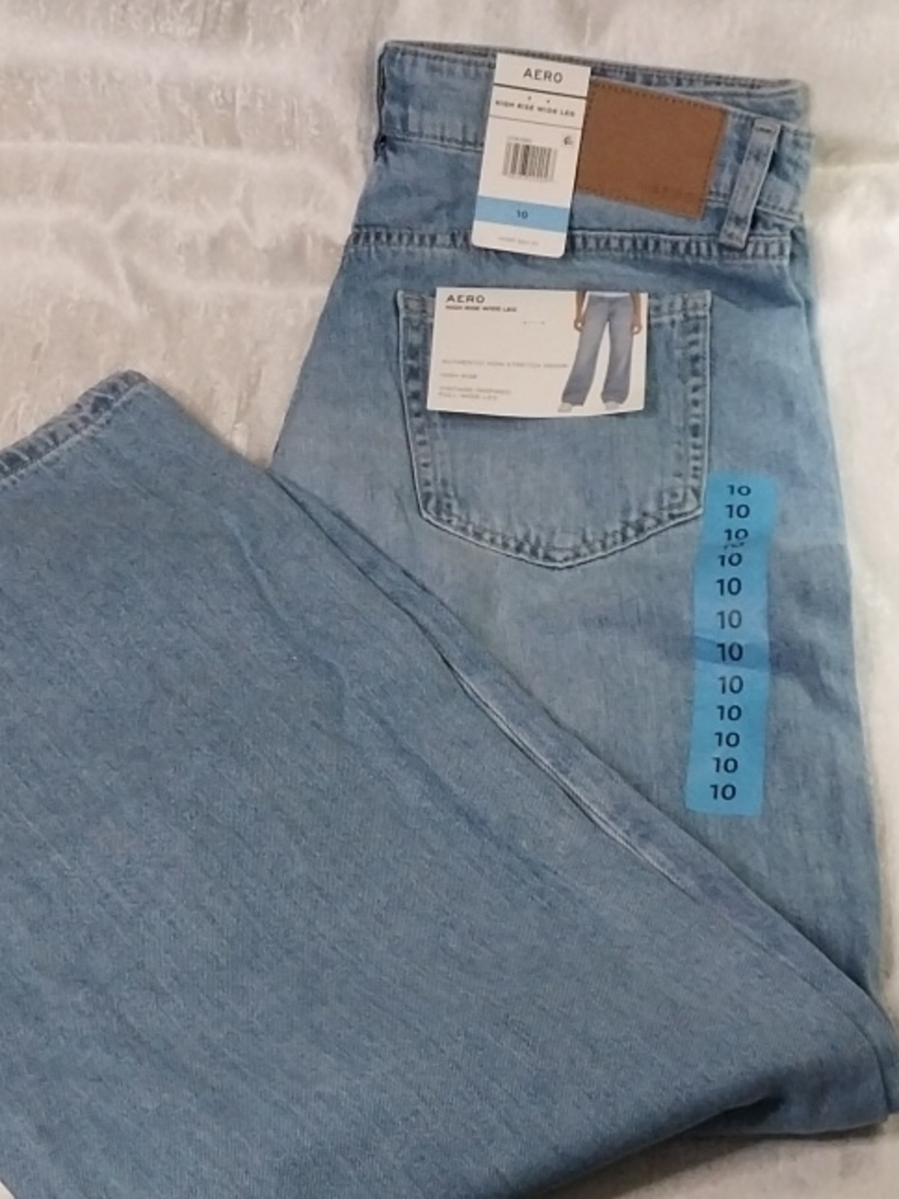 AERO Light Wash High-Rise Jeans in Light Blue Wide Leg Sz 10